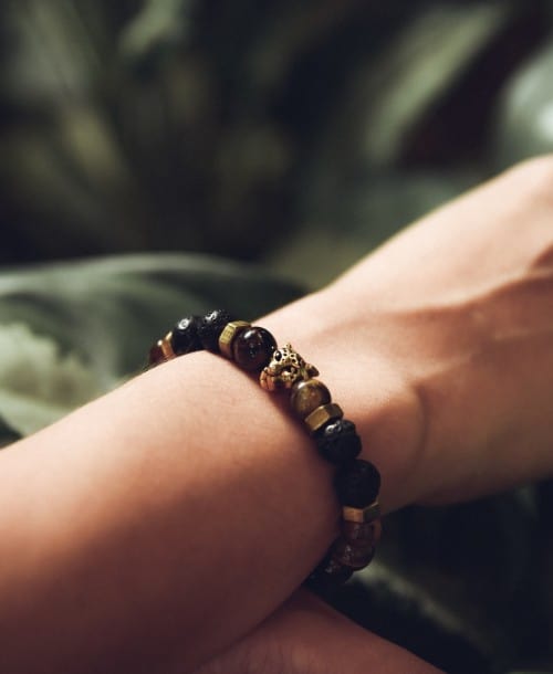 Is making a bracelet yourself difficult? A step-by-step guide